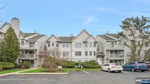 49 Quartz Lane #49