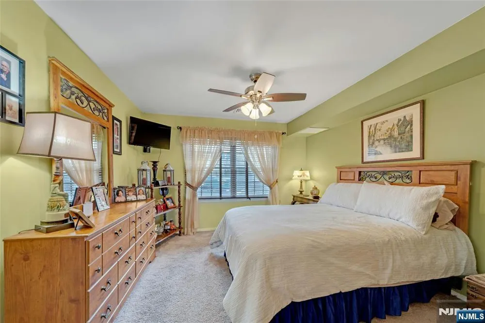 49 Quartz Lane #49 Paterson, NJ 07501
