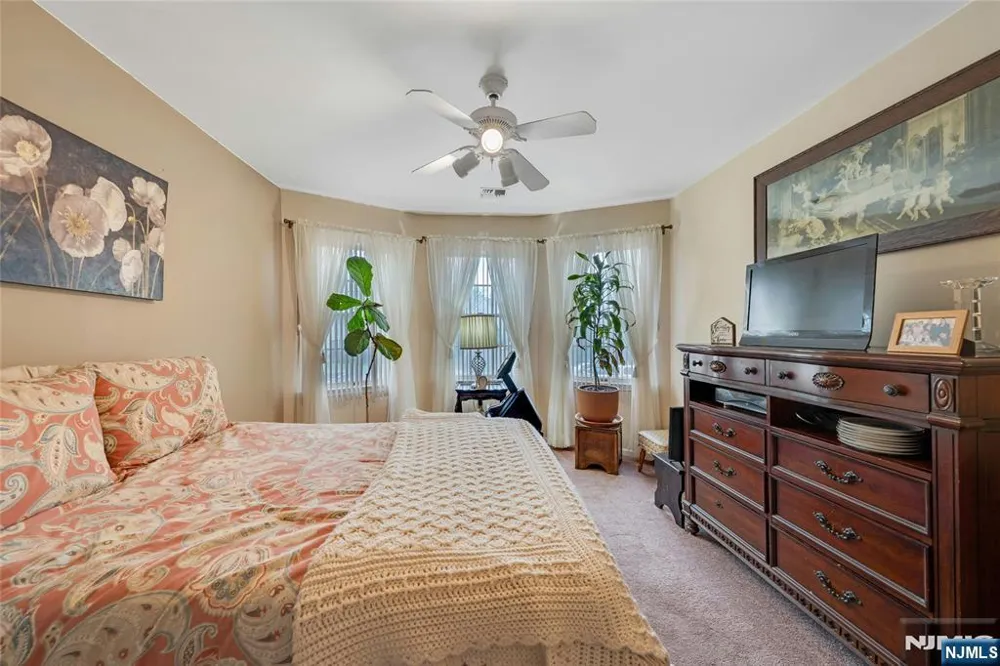 49 Quartz Lane #49 Paterson, NJ 07501
