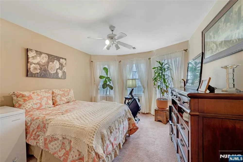49 Quartz Lane #49 Paterson, NJ 07501