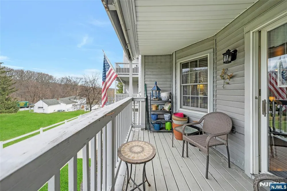 49 Quartz Lane #49 Paterson, NJ 07501