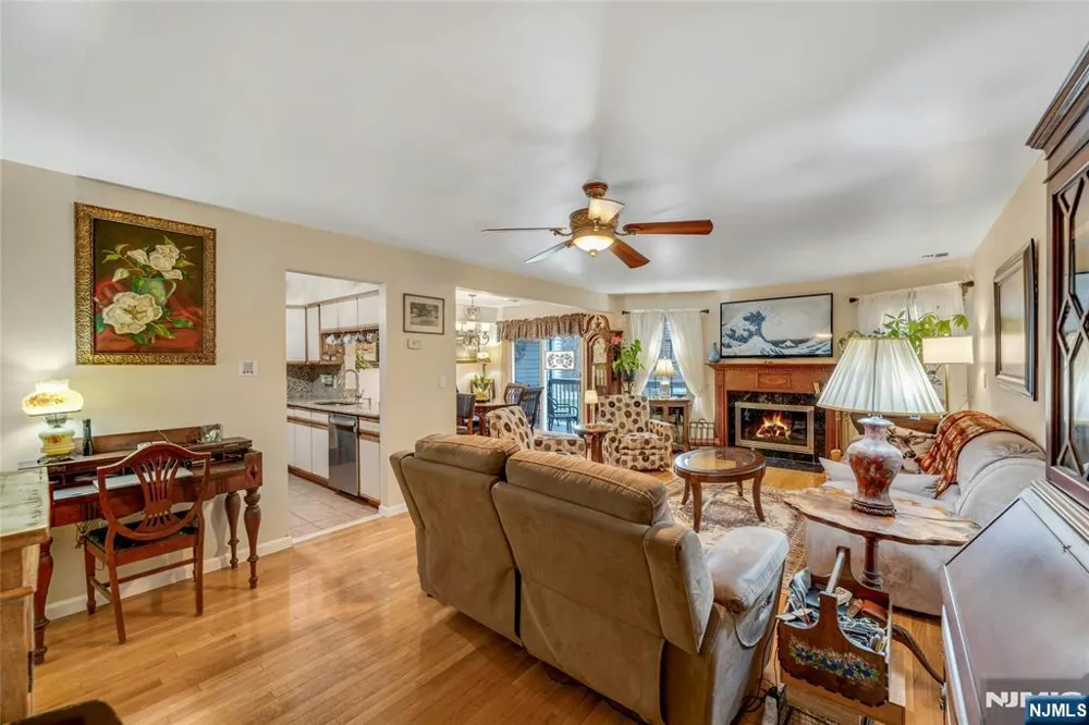 49 Quartz Lane #49 Paterson, NJ 07501