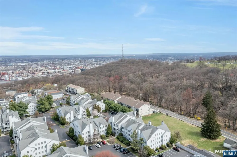 49 Quartz Lane #49 Paterson, NJ 07501
