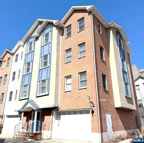 620 38th Street 604