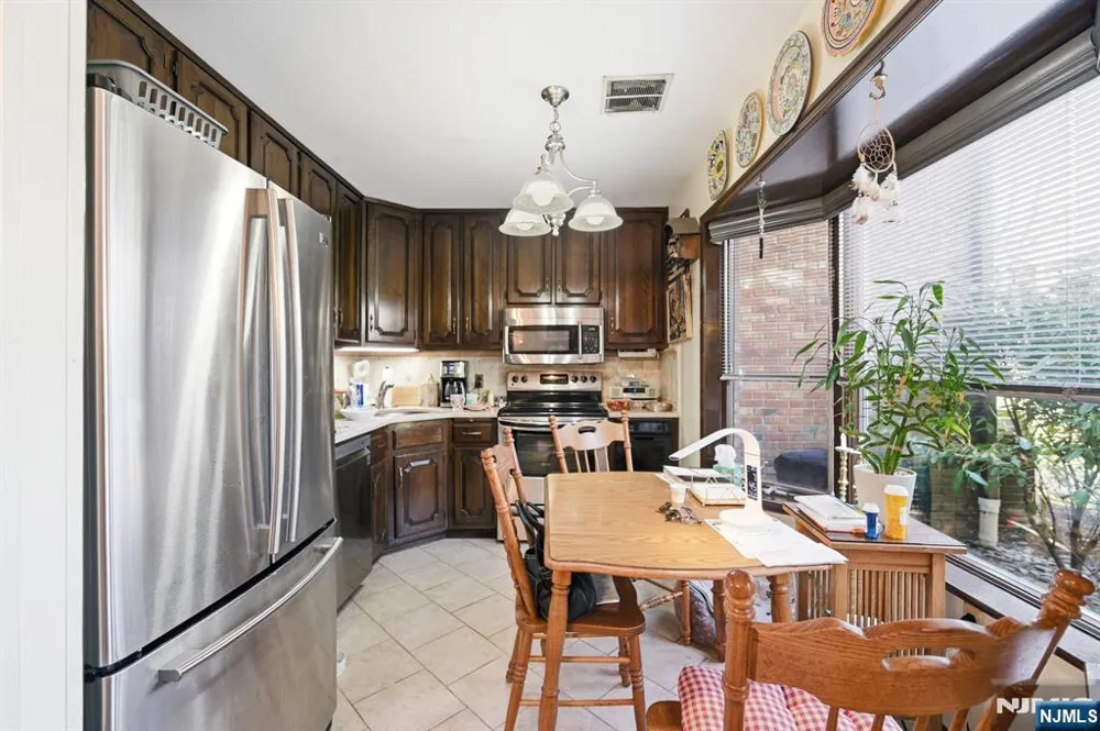900 Valley Road Clifton, NJ 07013