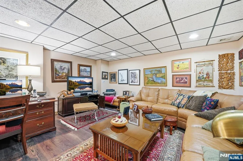 900 Valley Road Clifton, NJ 07013