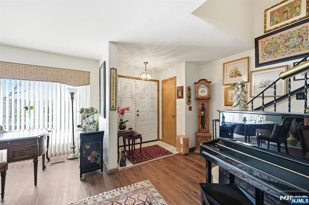 900 Valley Road Clifton, NJ 07013