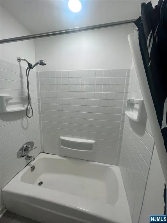 565 Grove F-12 Clifton, NJ 07013
