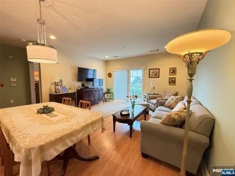 2113 Ramapo Court