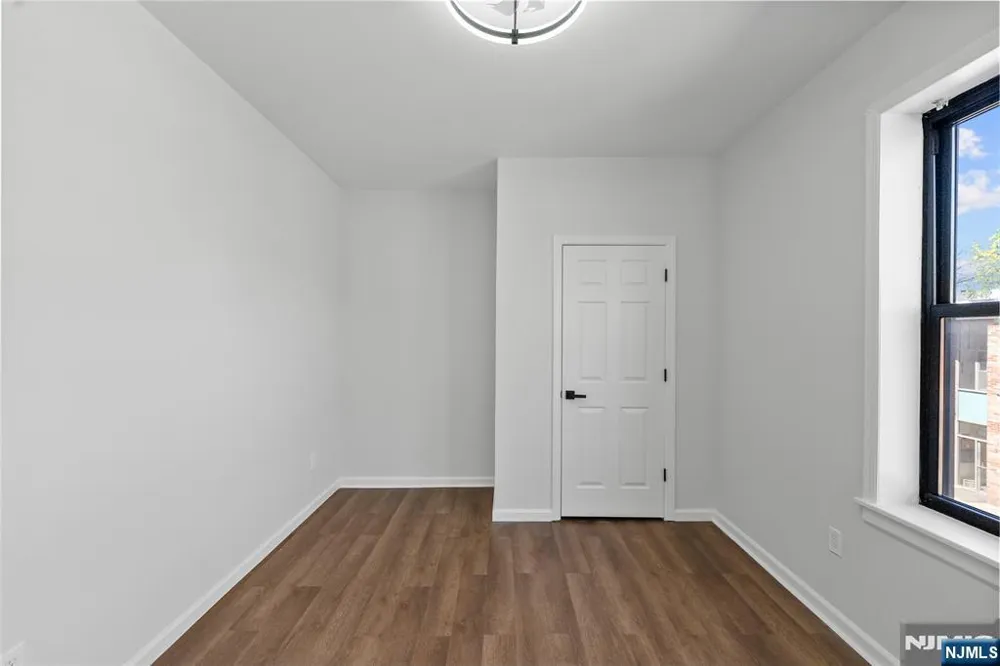 433 Lincoln Avenue C008B Orange, NJ 07050