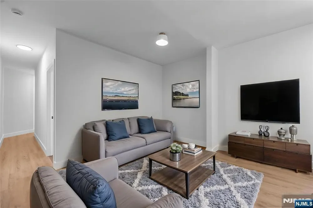 433 Lincoln Avenue C008B Orange, NJ 07050