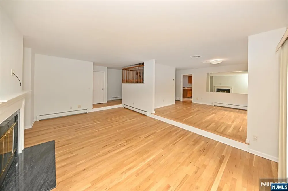 47 Bentley Drive Franklin Lakes, NJ 07417