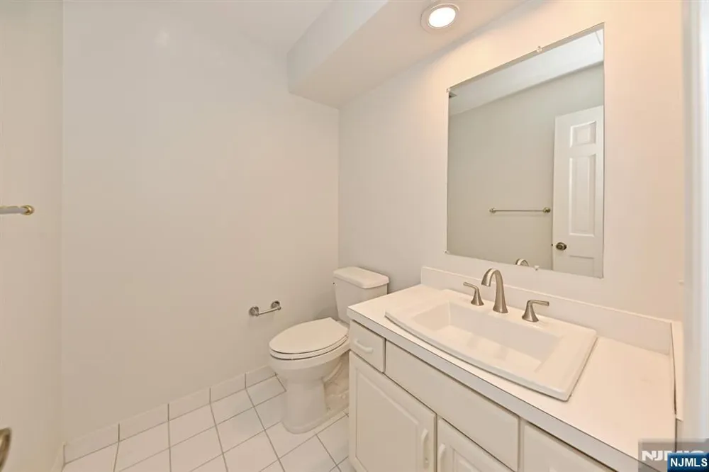 47 Bentley Drive Franklin Lakes, NJ 07417