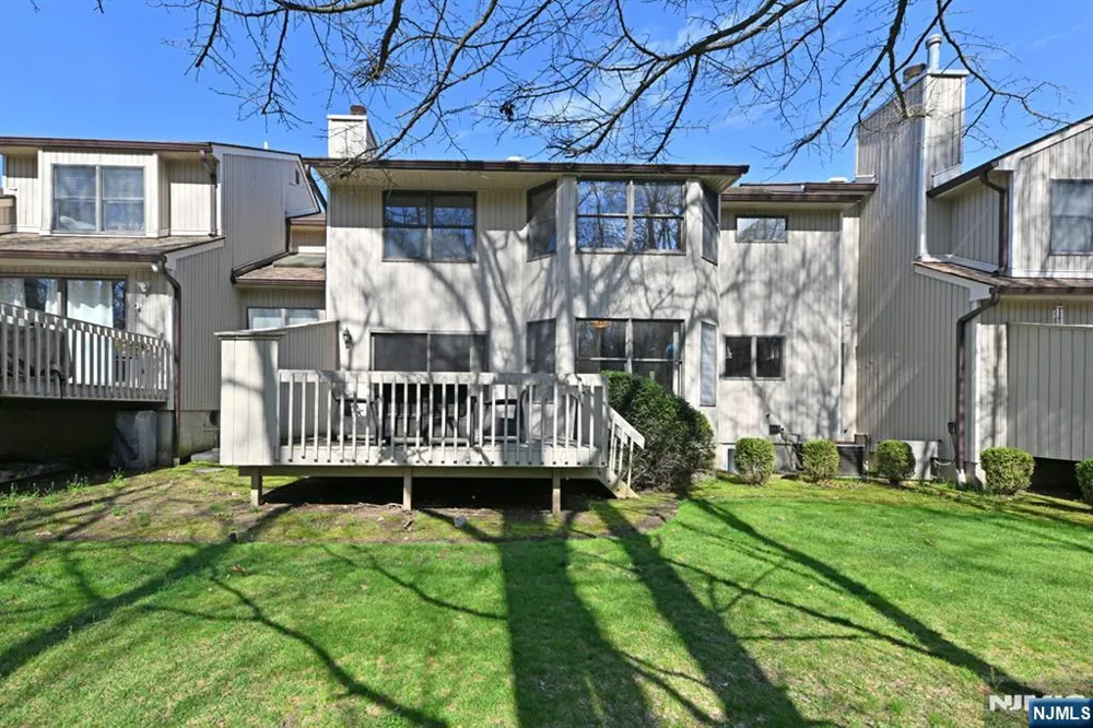 47 Bentley Drive Franklin Lakes, NJ 07417