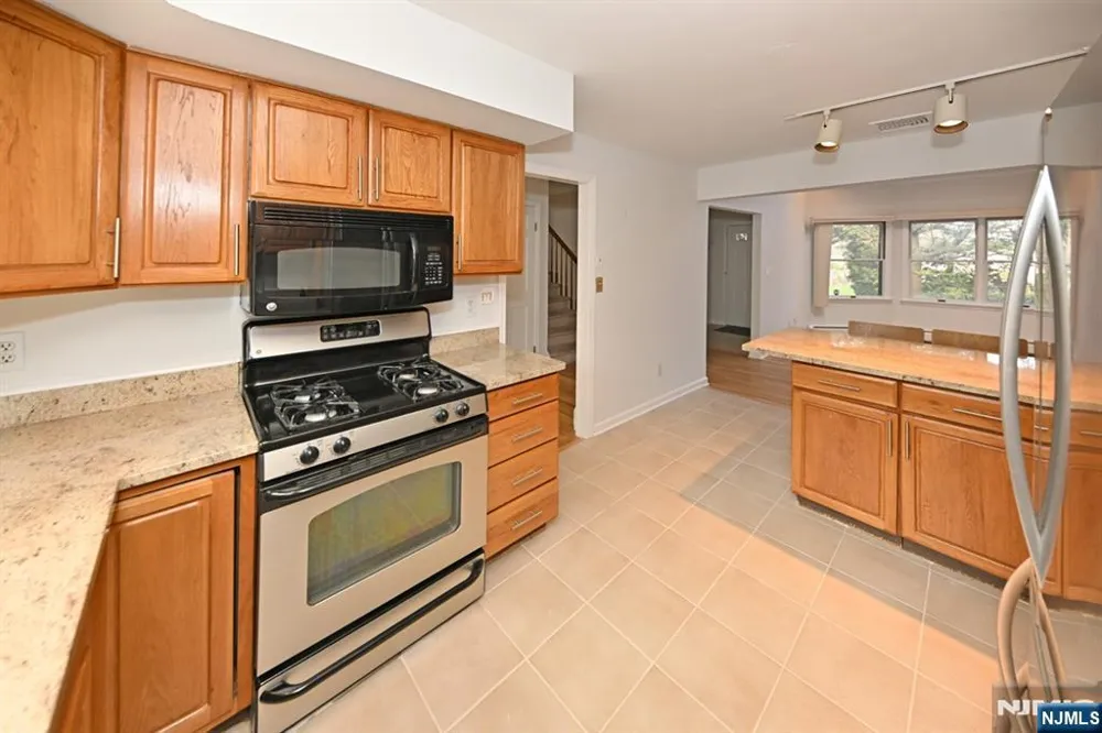 47 Bentley Drive Franklin Lakes, NJ 07417