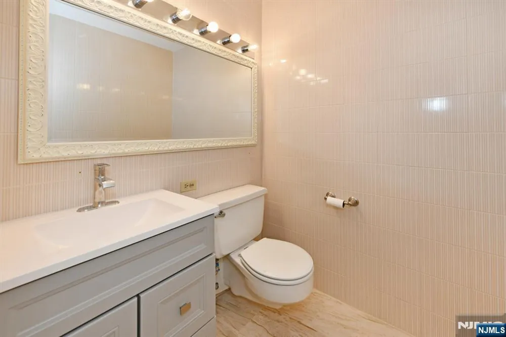 7004 Boulevard East 31A Guttenberg, NJ 07093