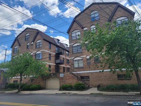 63-69 Rome Street