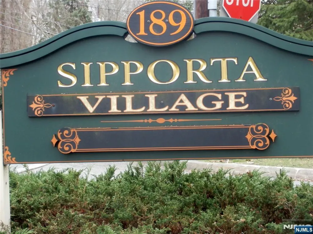 189 Forest Avenue 307 Paramus, NJ 07652