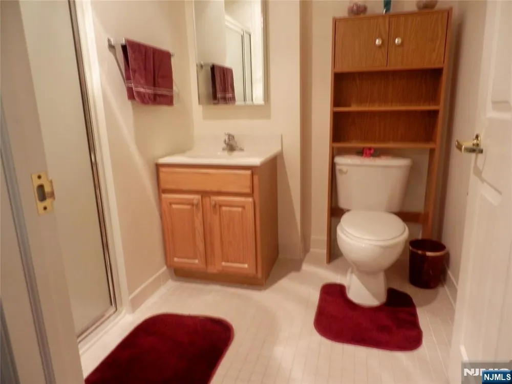 189 Forest Avenue 307 Paramus, NJ 07652