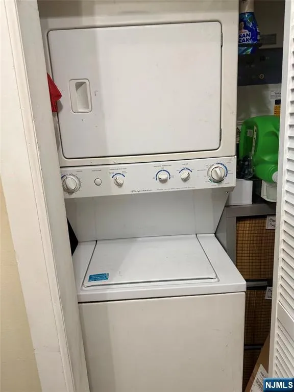 1300 Central 2L Union City, NJ 07087