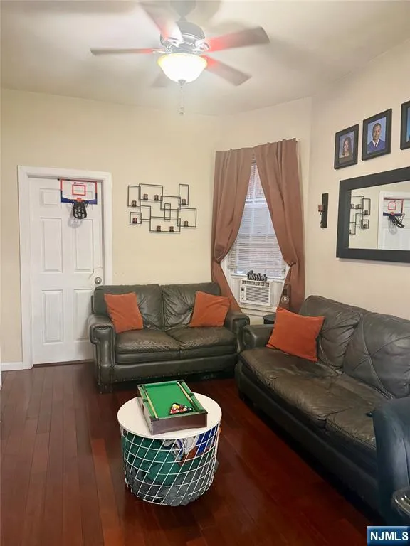 1300 Central 2L Union City, NJ 07087