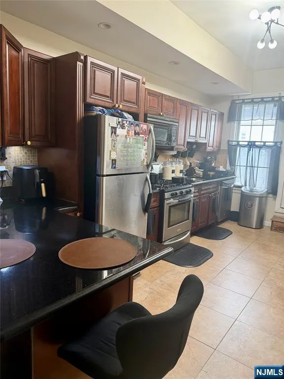 1300 Central 2L Union City, NJ 07087