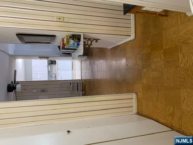 39 E 39th 7R Paterson, NJ 07514