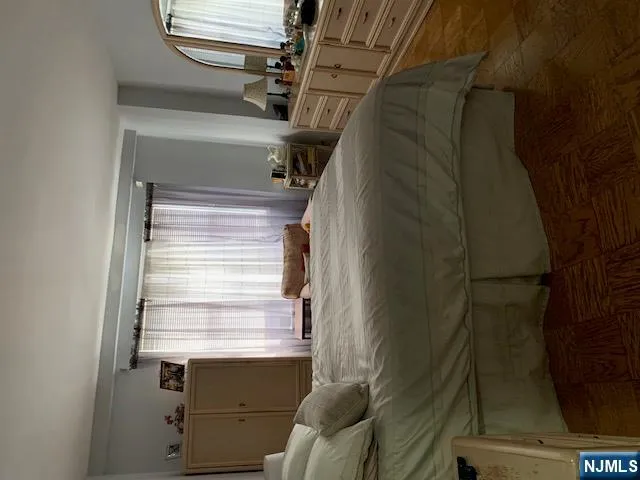 39 E 39th 7R Paterson, NJ 07514