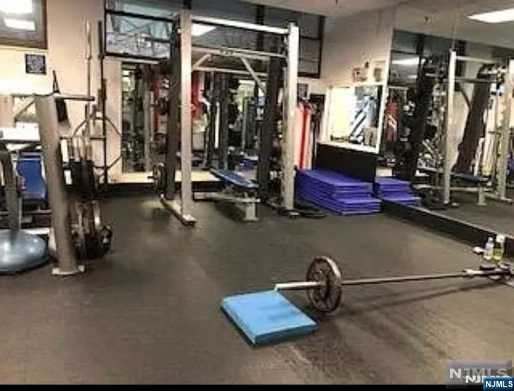7000 Boulevard East Boulevard 49I Guttenberg, NJ 07093