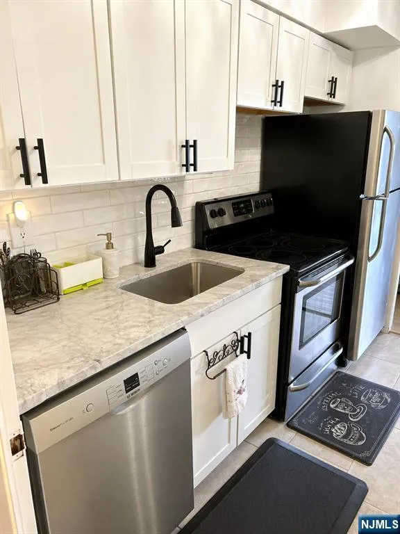 377 S Harrison Street 15D East Orange, NJ 07018