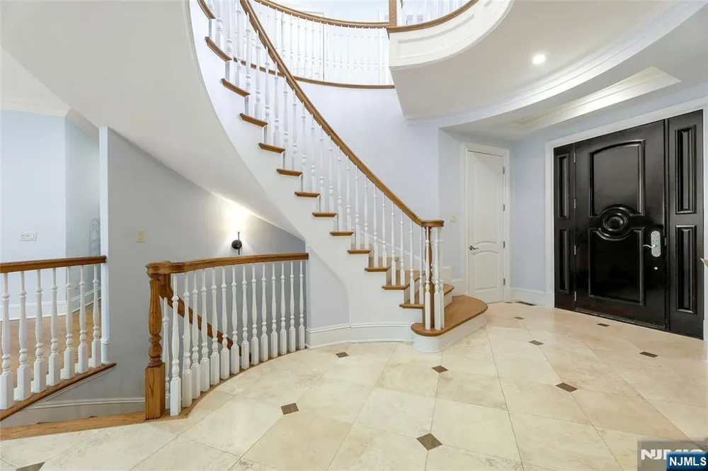 414 Bellaire Drive Demarest, NJ 07627