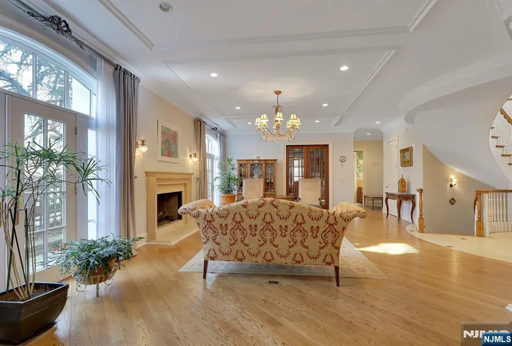 414 Bellaire Drive Demarest, NJ 07627