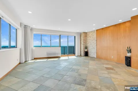 55 Ocean Avenue PH A