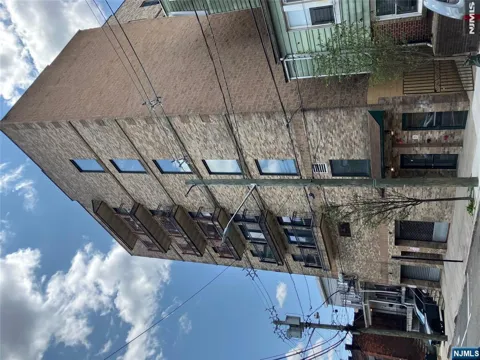 315 7th Street 602