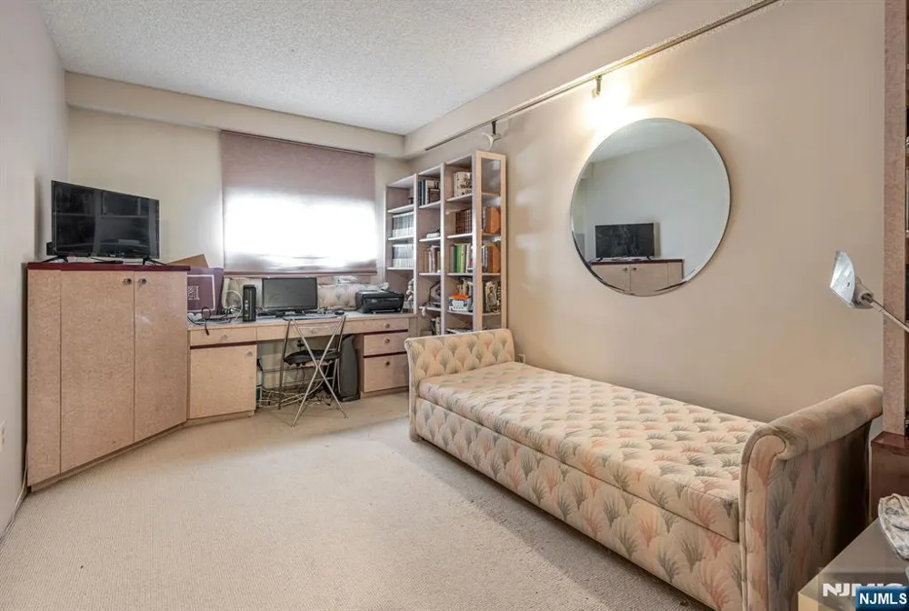 1360 Hamburg Turnpike 409 Wayne, NJ 07470