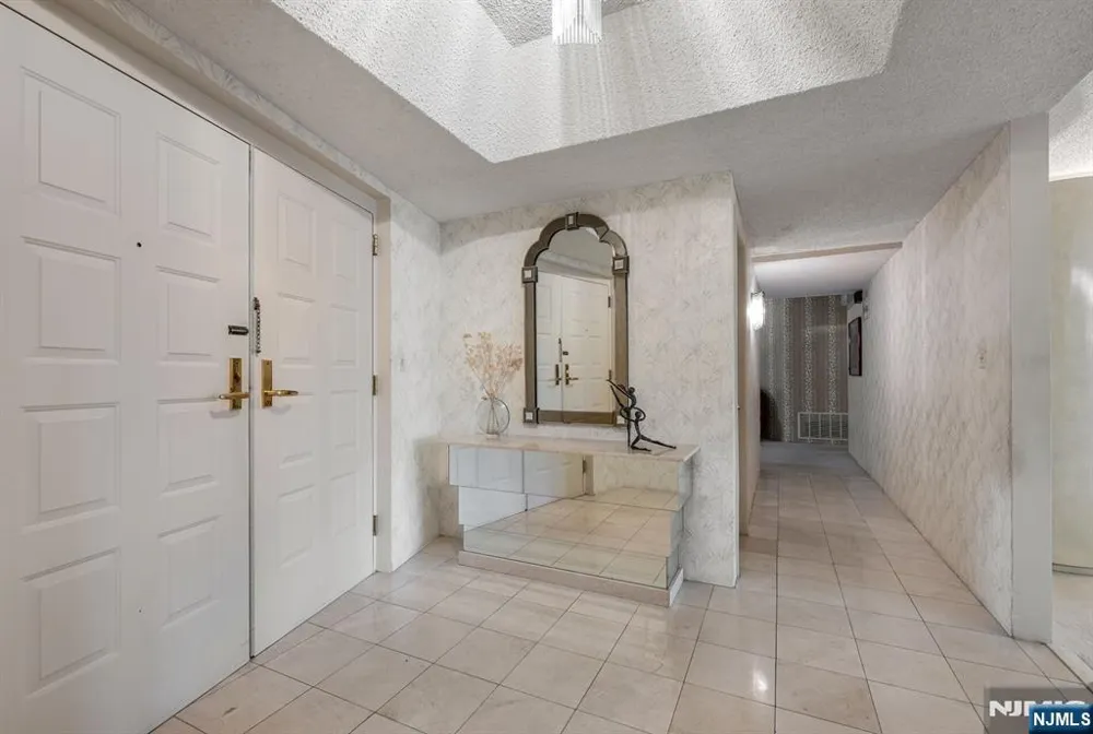 1360 Hamburg Turnpike 409 Wayne, NJ 07470