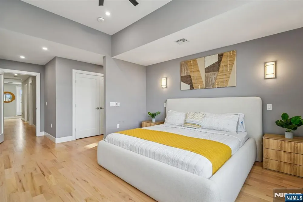 305 8th Street 2 Fairview, NJ 07022