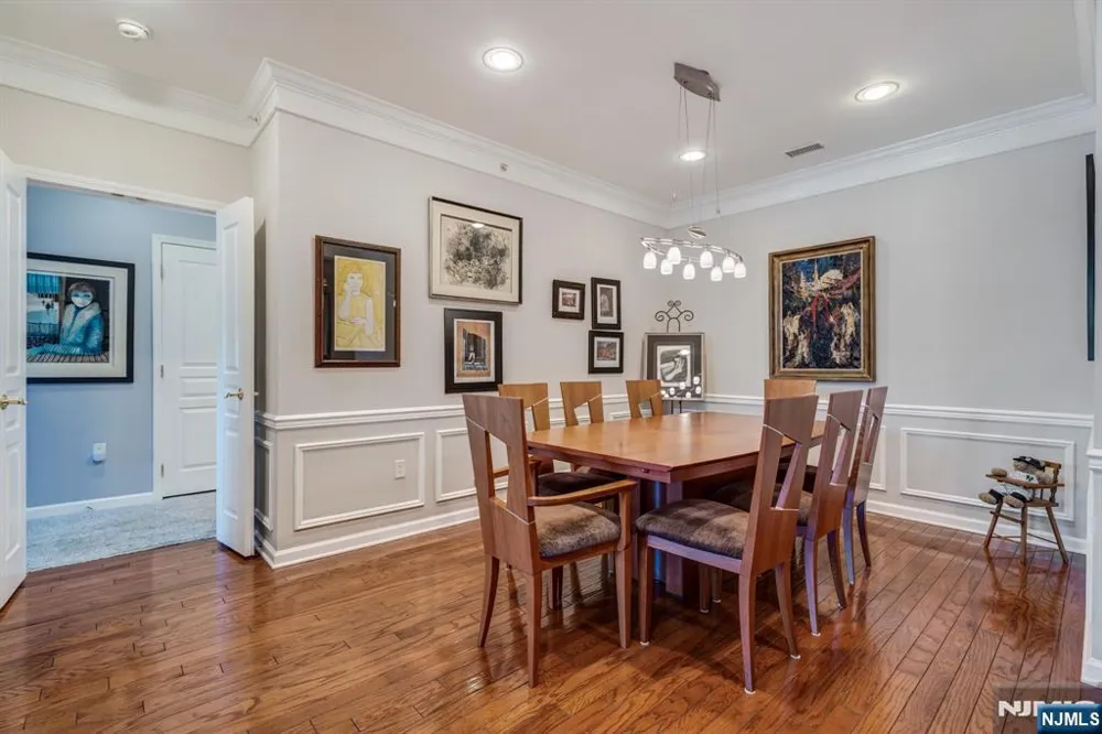 10402 Warrens Way TOP FLOOR RENOV Wanaque, NJ 07465