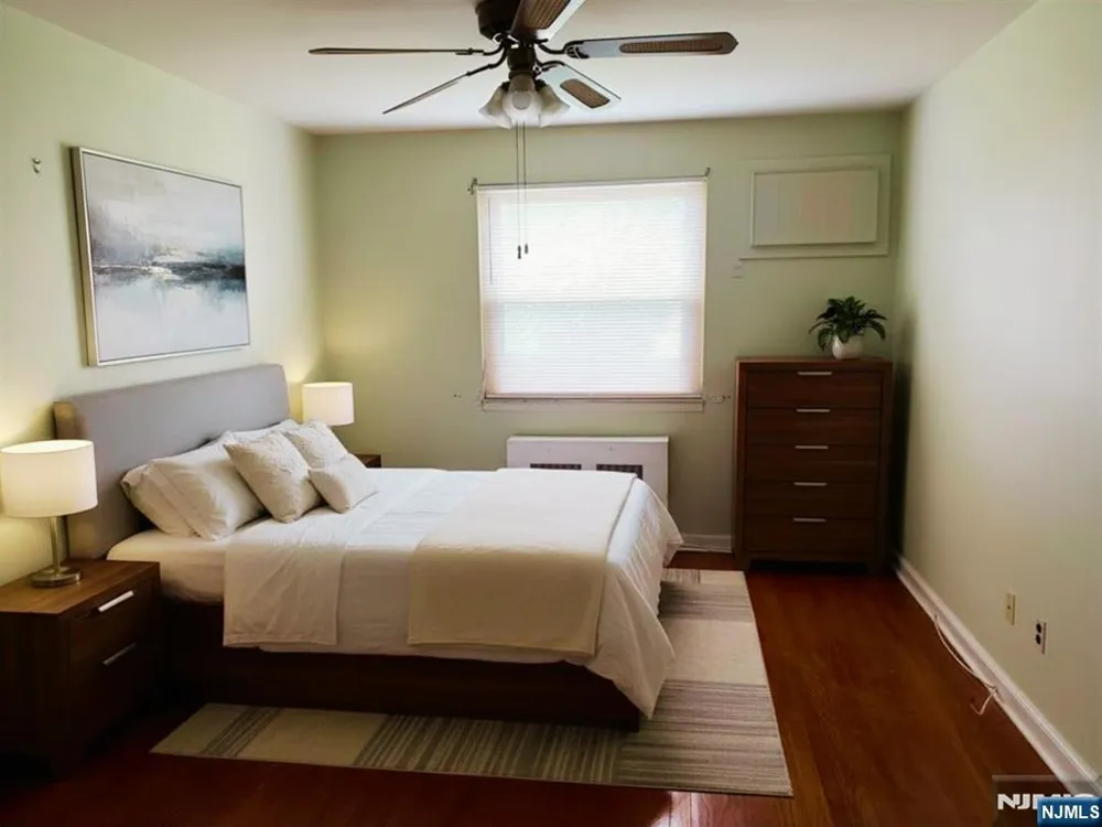 50 S 1st 4 B Bergenfield, NJ 07621