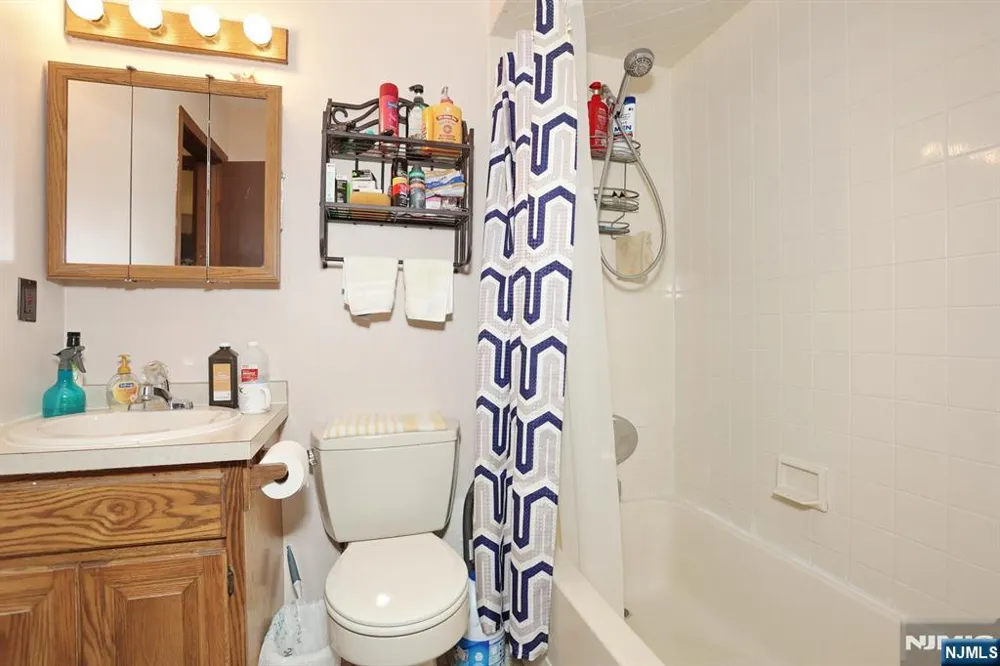 1 Gray Rock Drive 11 Vernon, NJ 07462
