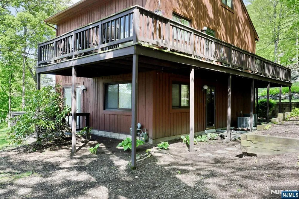 1 Gray Rock Drive 11 Vernon, NJ 07462