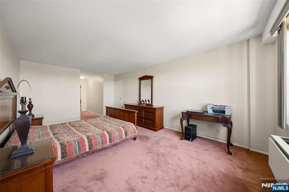 7855 Boulevard East 19L North Bergen, NJ 07047