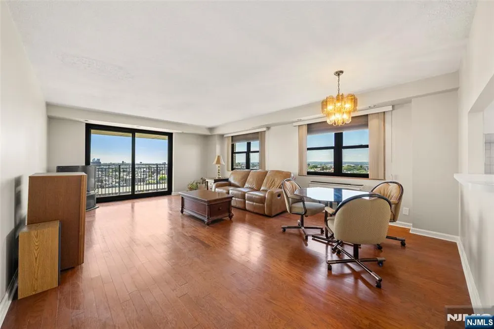 7855 Boulevard East 19L North Bergen, NJ 07047