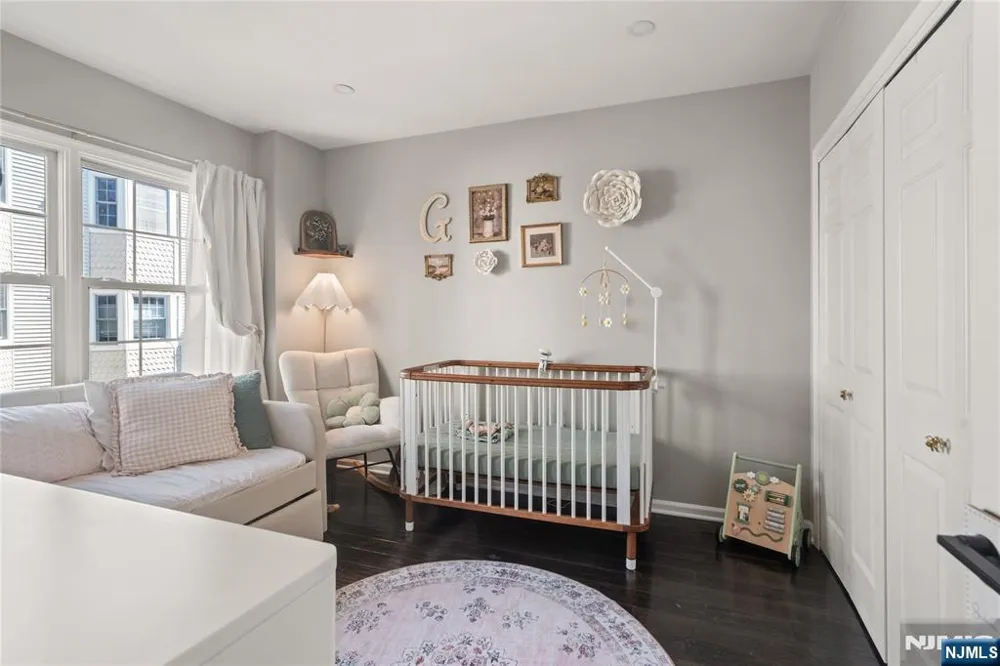 226 The Promenade Edgewater, NJ 07020