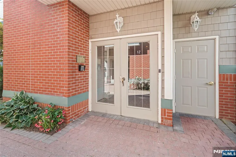 226 The Promenade Edgewater, NJ 07020