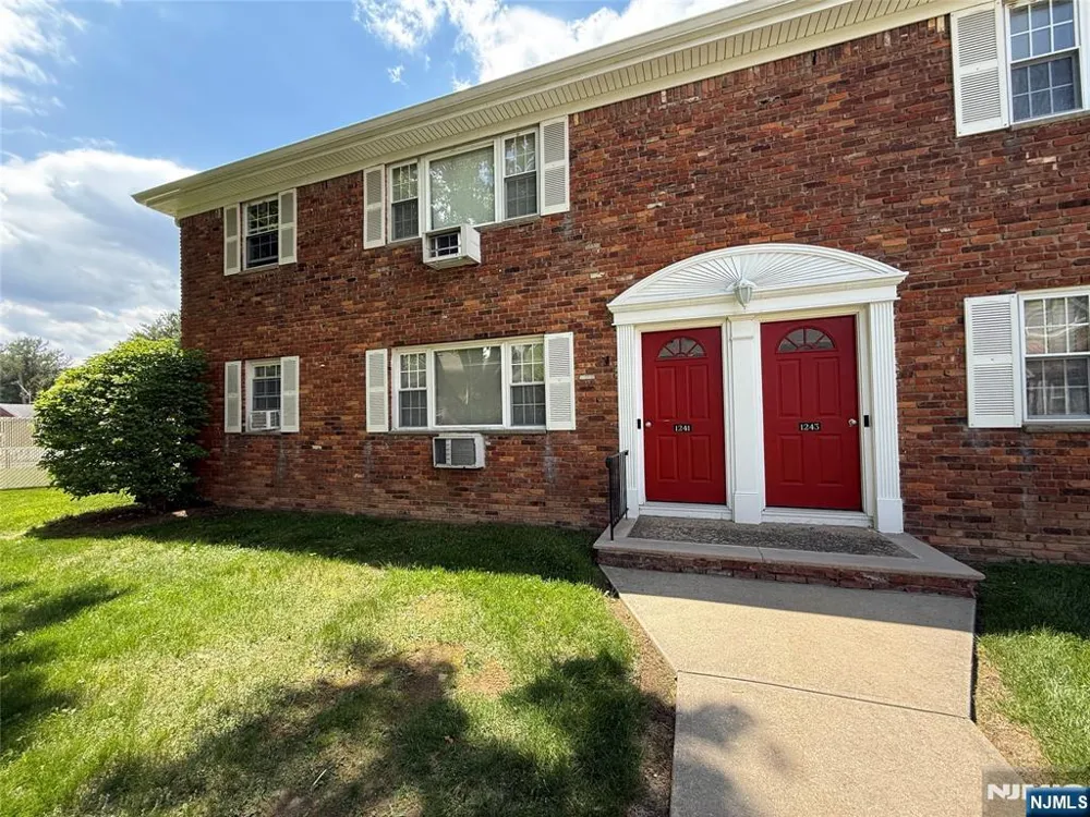 1241 Valley Road 2 Wayne, NJ 07470