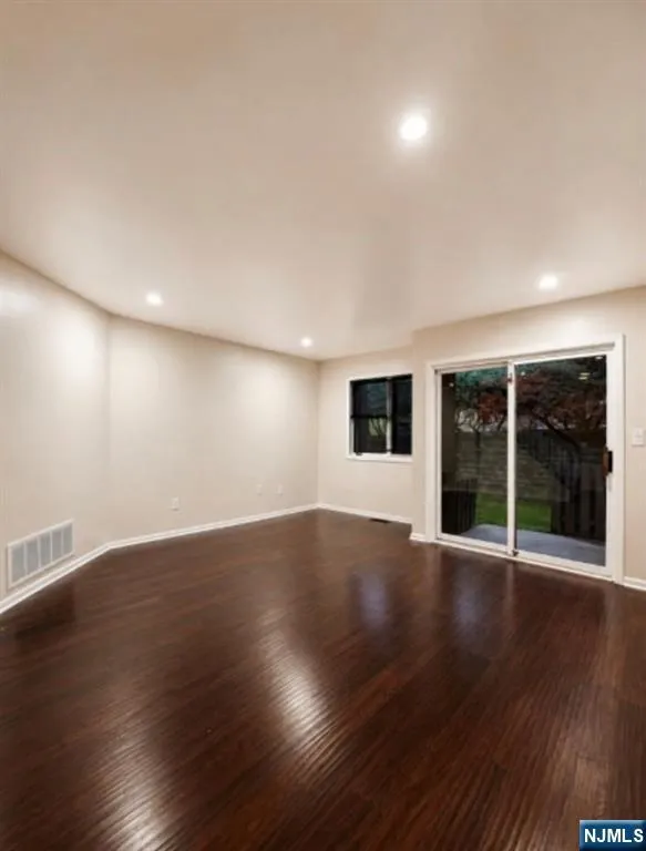 163 Marion Drive West Orange, NJ 07052