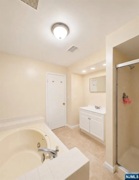 163 Marion Drive West Orange, NJ 07052