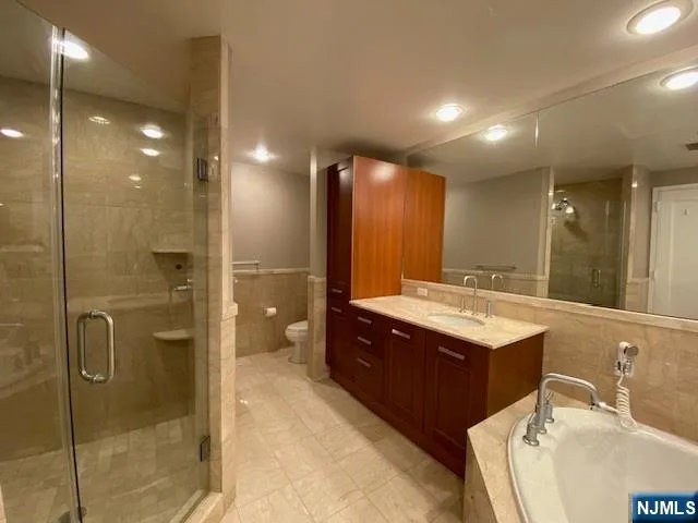 8100 River Road 917 North Bergen, NJ 07047