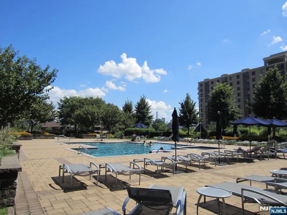 8100 River Road 917 North Bergen, NJ 07047